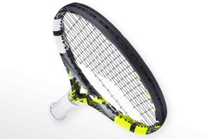 Review: Babolat Pure Aero Team – Controle, Potência e Spin Para Todos os Níveis de Jogo