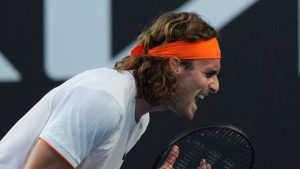 Tsitsipas é eliminado em Dubai e sai do top 40 após oito anos