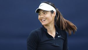 Raducanu troca Nike por Uniqlo em acordo milionário