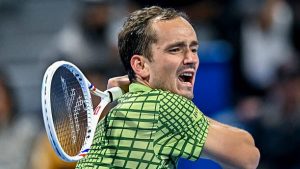 Medvedev avança à semi em Dubai e impacta ranking de João Fonseca